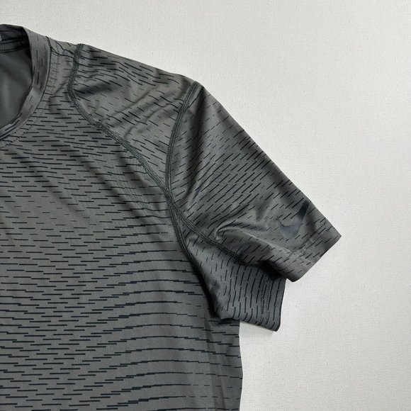 Nike Pro Shirt Mens Size Medium Gray Fitted Dri-Fit Activewear Athletic Gym - Picture 5 of 10